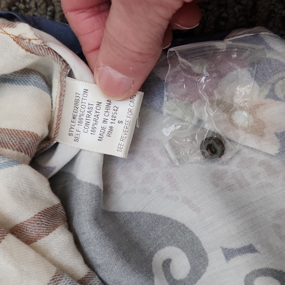 Aratta Silent Journey Button Down Shirt Size Small - Picture 13 of 15